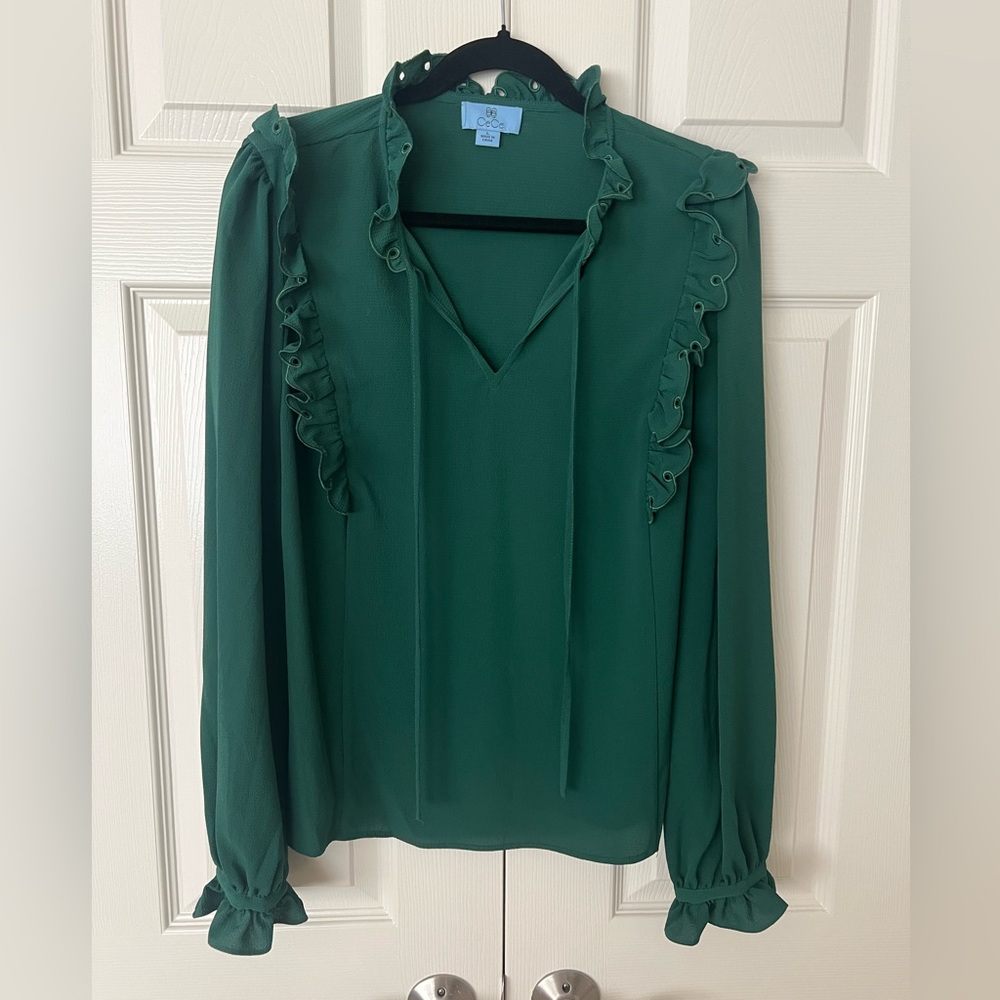 CeCe flowy blouse button up
